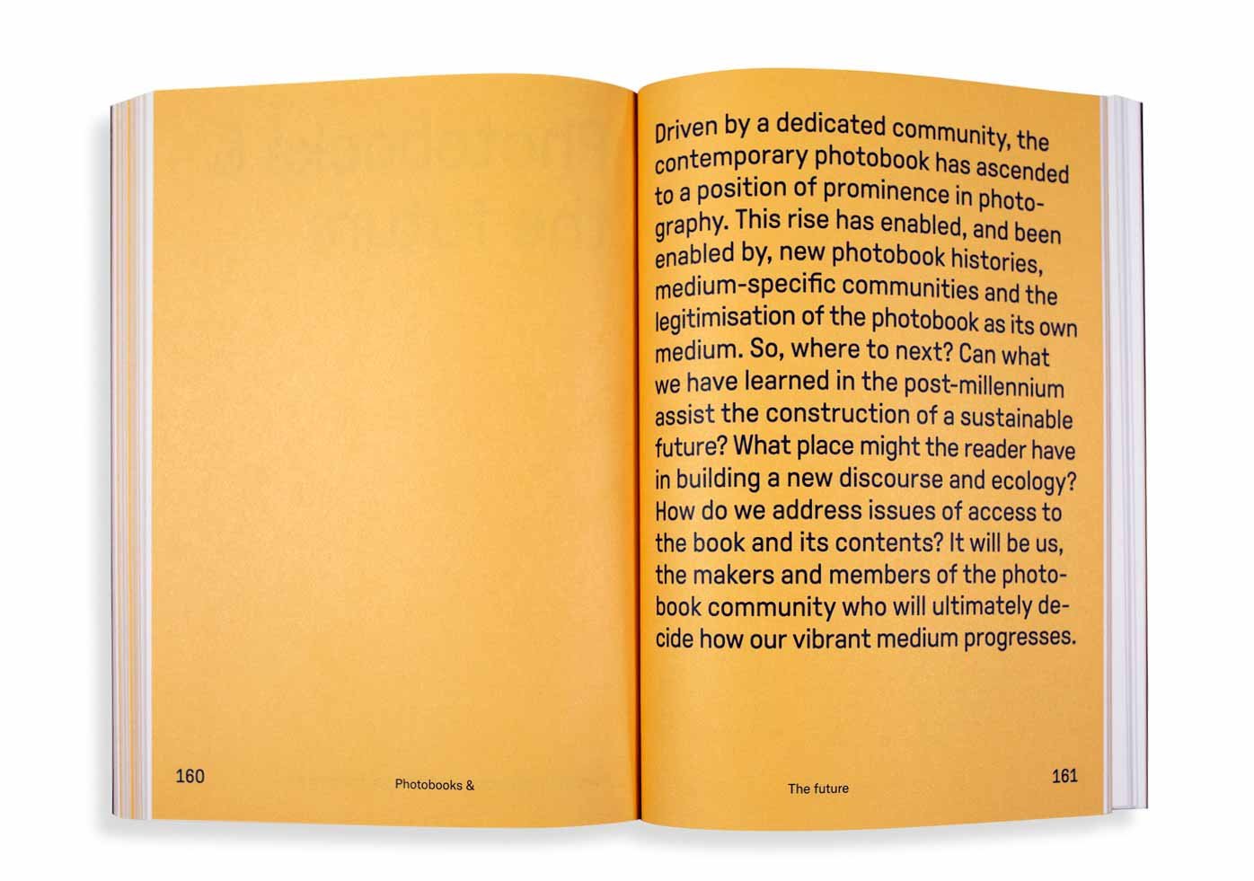 Photobooks - A Critical Companion To The Contemporary Medium by Matt Johnston - Tipi bookshop