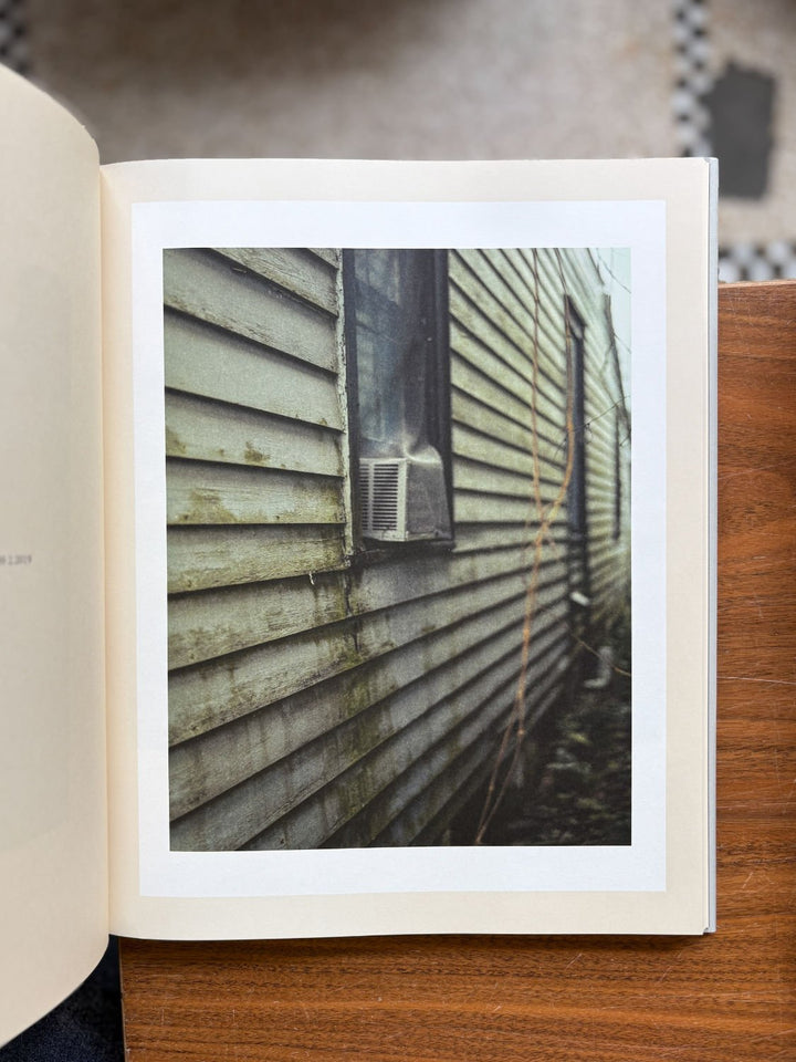 A common place by Raymond Meeks - Tipi bookshop