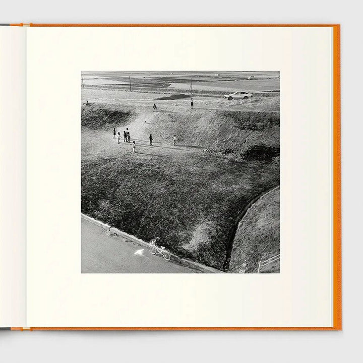 A Long Interview with Kozo Miyoshi by Kozo Miyoshi - Tipi bookshop