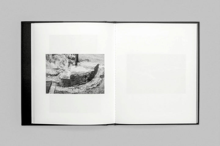 A Narrow Foothold by Jonas Feige and Alan Huck - Tipi bookshop