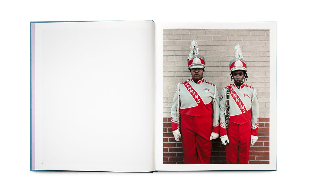 America’s Girls, On the Edge of a Dream by Eva Verbeeck - Tipi bookshop