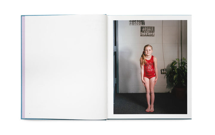America’s Girls, On the Edge of a Dream by Eva Verbeeck - Tipi bookshop