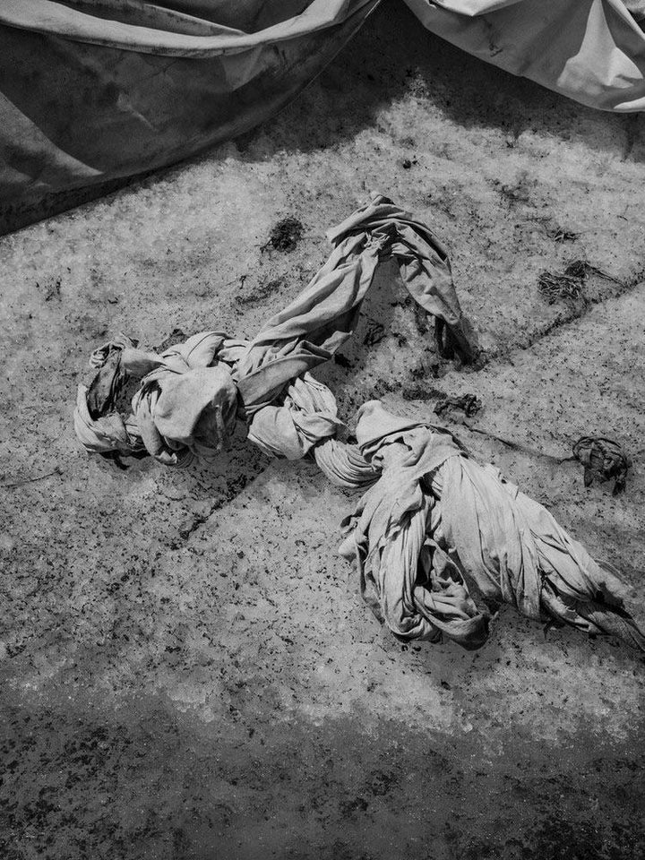 Blindfolded by Antoine De Winter - Tipi bookshop