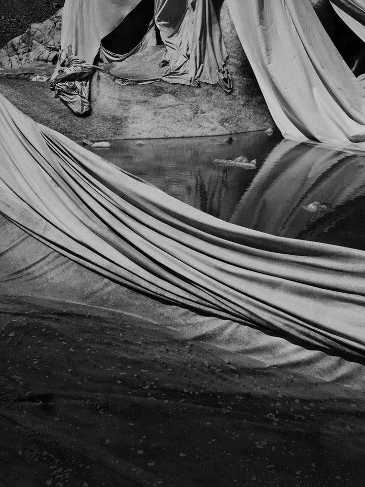 Blindfolded by Antoine De Winter - Tipi bookshop