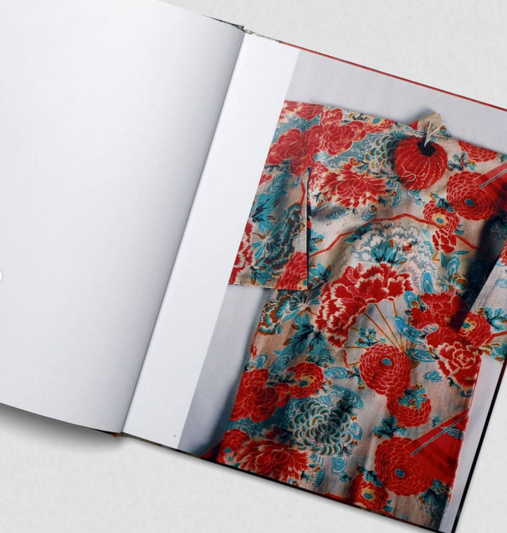 Childhood Garments by Miyako Ishiuchi - Tipi bookshop