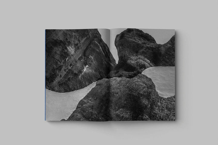 Drifting stones by Paul Cupido - Tipi bookshop
