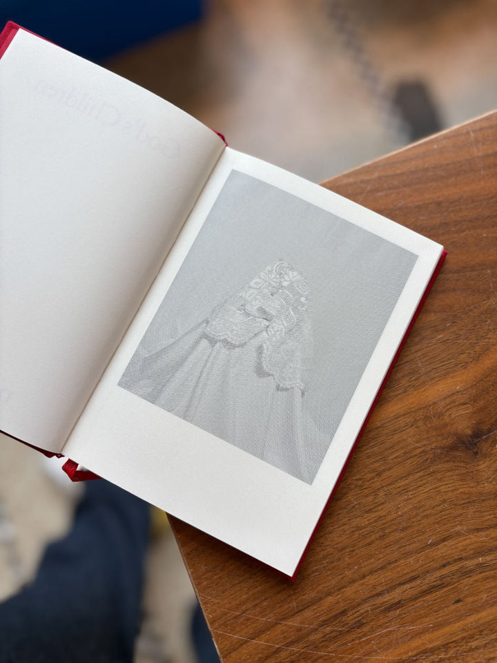 God's children by Daria Izworska - Tipi bookshop