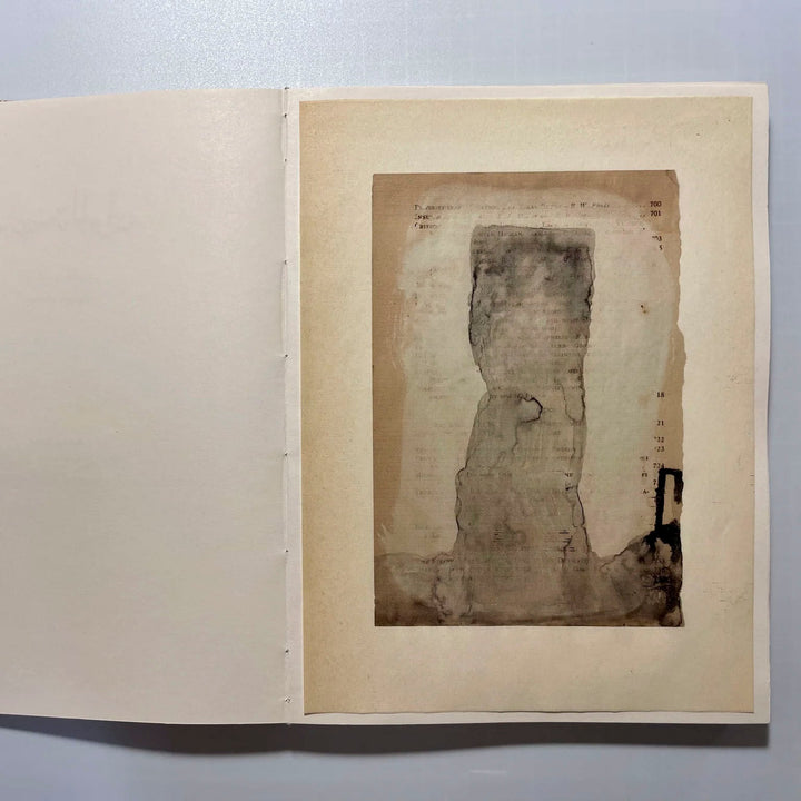 La Cité des Morts by Bernard Guillot - Tipi bookshop