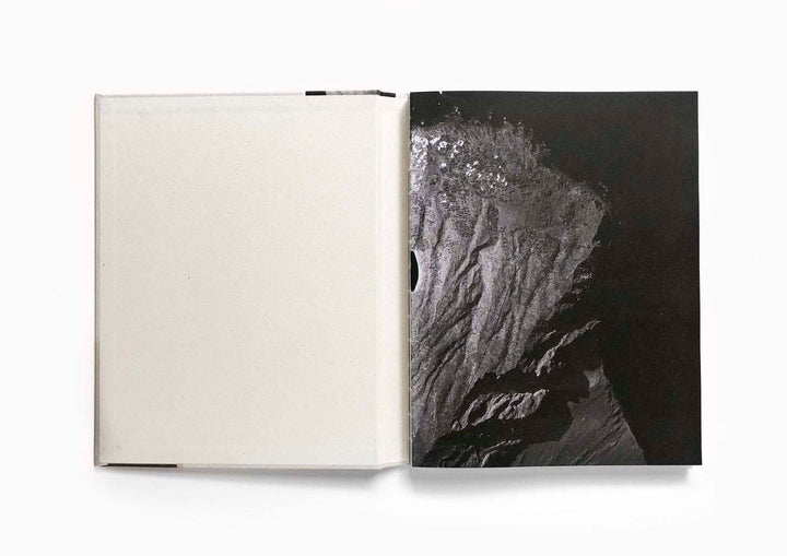 Pelle di Lava by Chiara Indelicato - Tipi bookshop