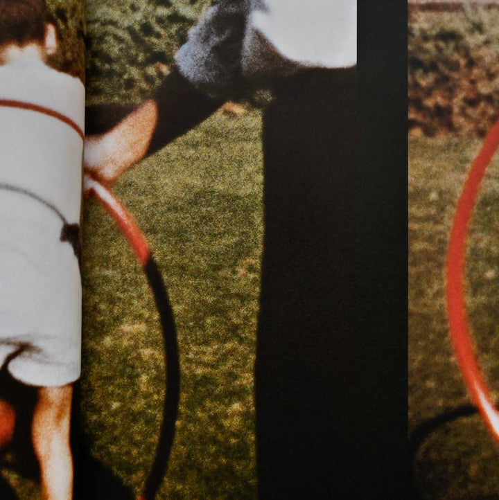 Pictures from Home by Larry Sultan - Tipi bookshop