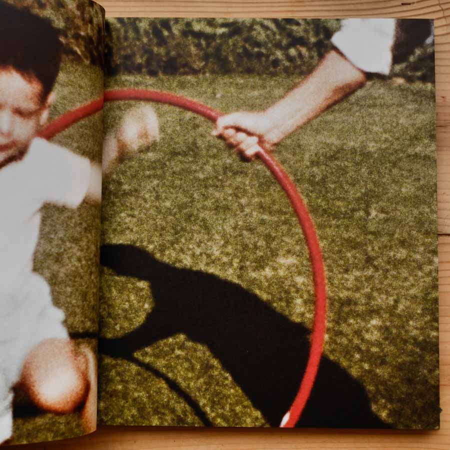 Pictures from Home by Larry Sultan - Tipi bookshop