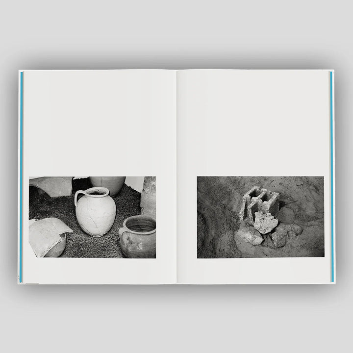 Que le feu soit tendre, que la mer soit bonne by Elsa Martinez & Marie Hervé - Tipi bookshop