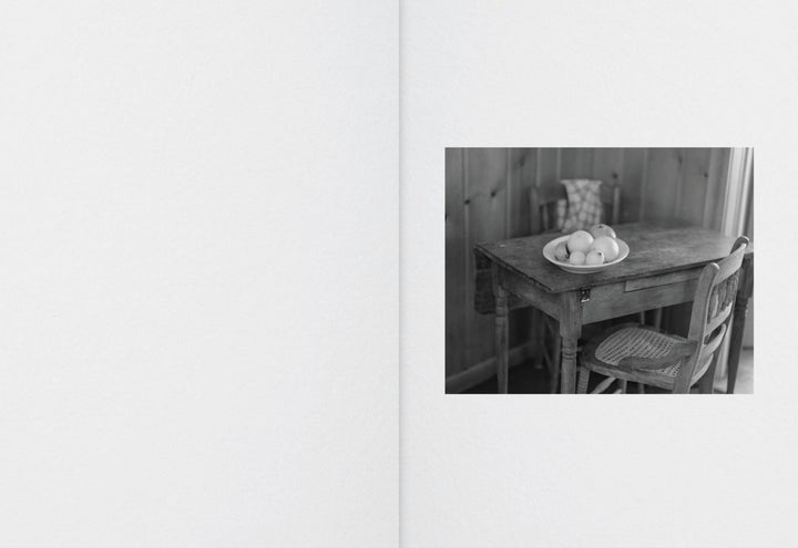 Sides of the table by Ruth Lauer Manenti - Tipi bookshop