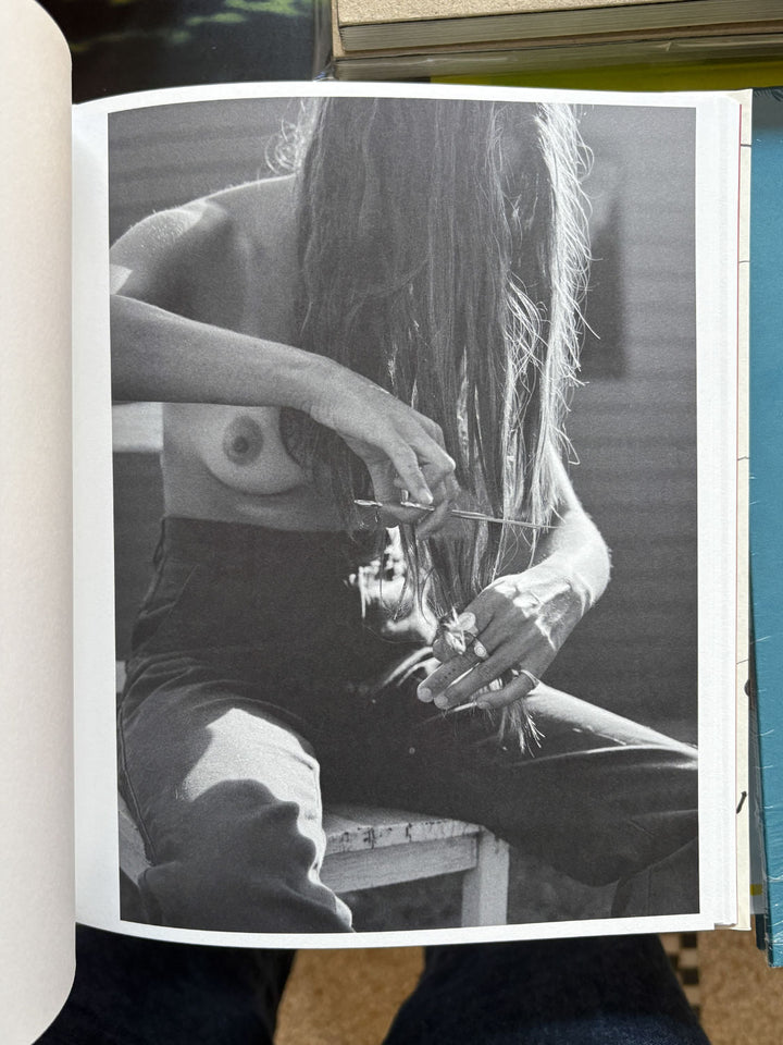 Song for the Siren by Shannon Cavarocchi - Tipi bookshop