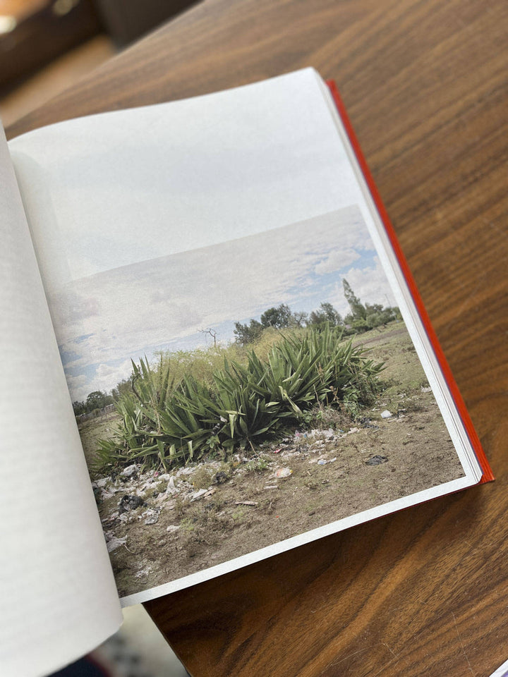 State of emergency by Max Pinckers - Tipi bookshop