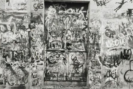 Walking with Leica 1 - 2 - 3 by Kazuo Kitai - Tipi bookshop