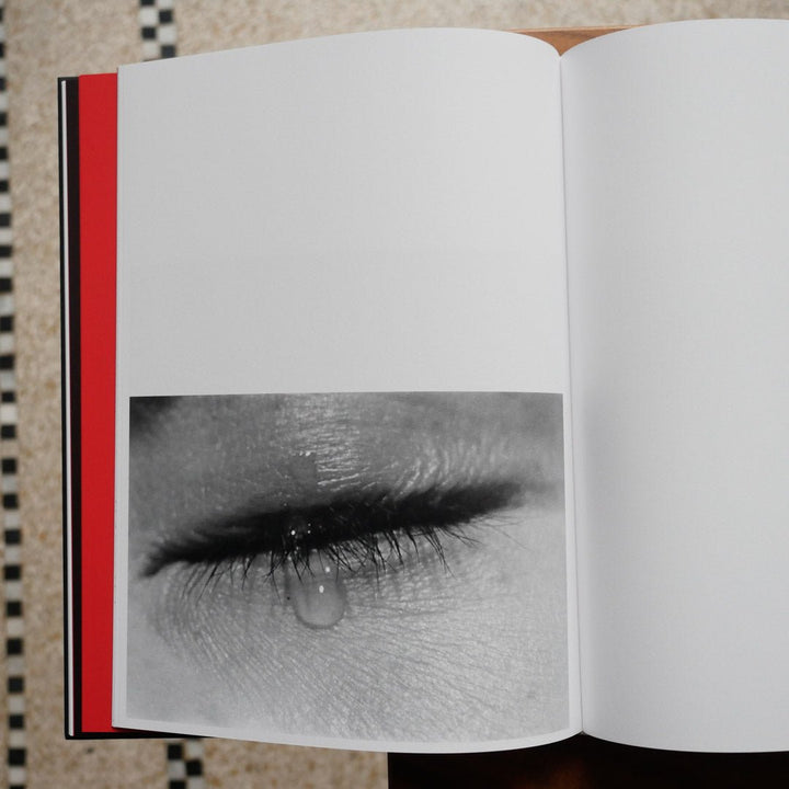 Kill the pig by Masahisa Fukase - Tipi bookshop