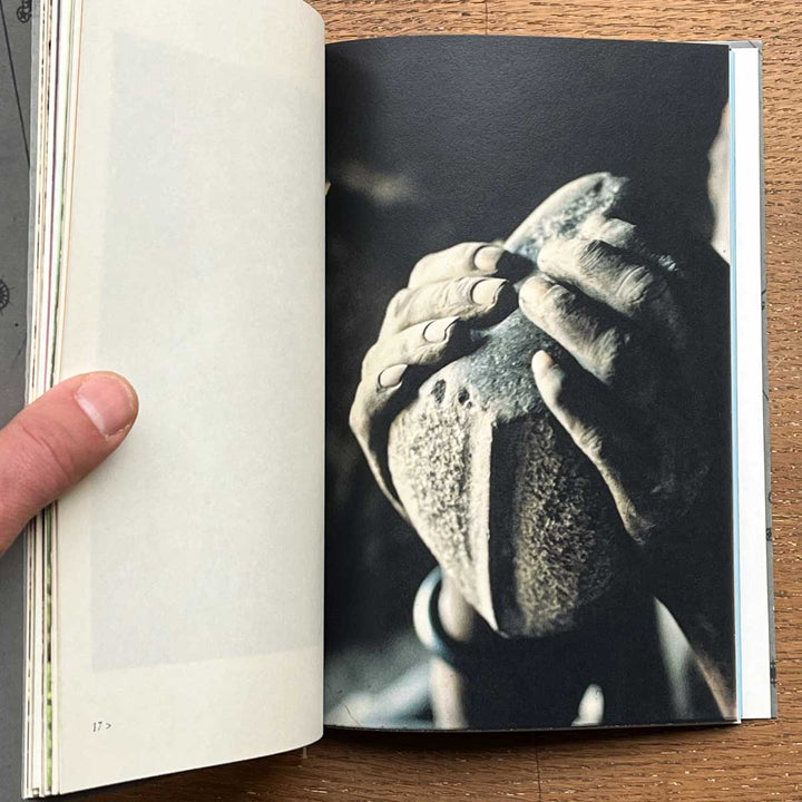 La madre del fiore - Altoforno Matakam - by Roberto Faidutti - Tipi bookshop