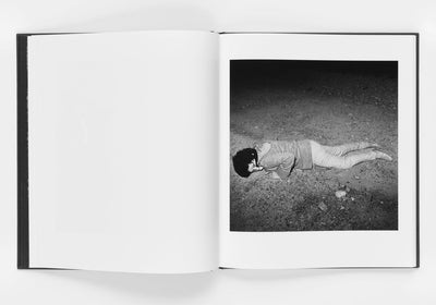 Midnight — La frontera by Ken Light - Tipi bookshop