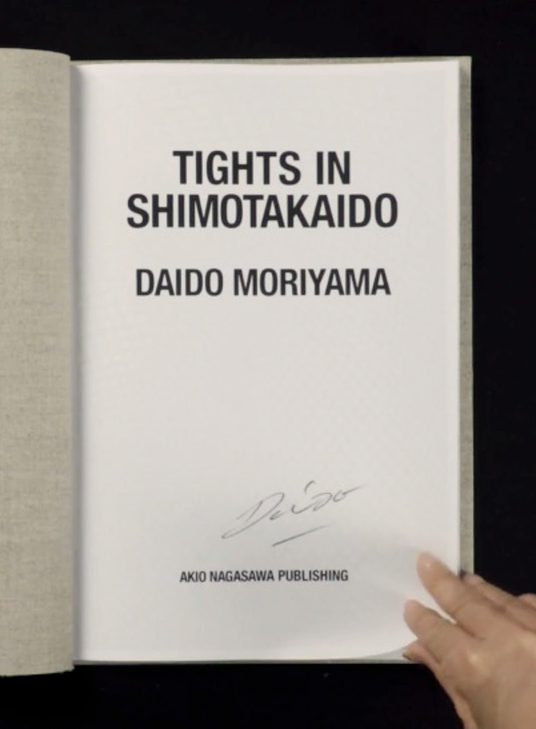 Tights in Shimotakaido by Daido Moriyama - Tipi bookshop