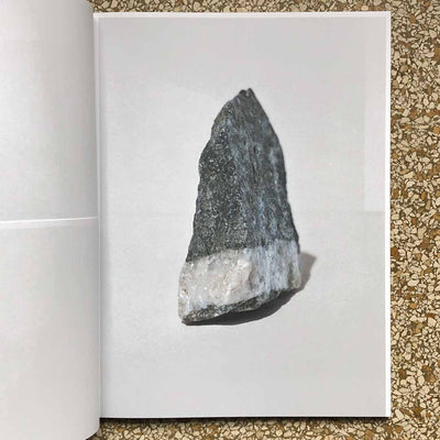To pick up a stone by Claudia den Boer - Tipi bookshop